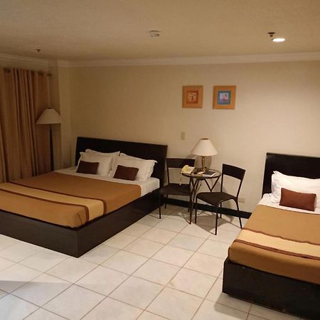 Hotel Tavern Surigao Exterior photo