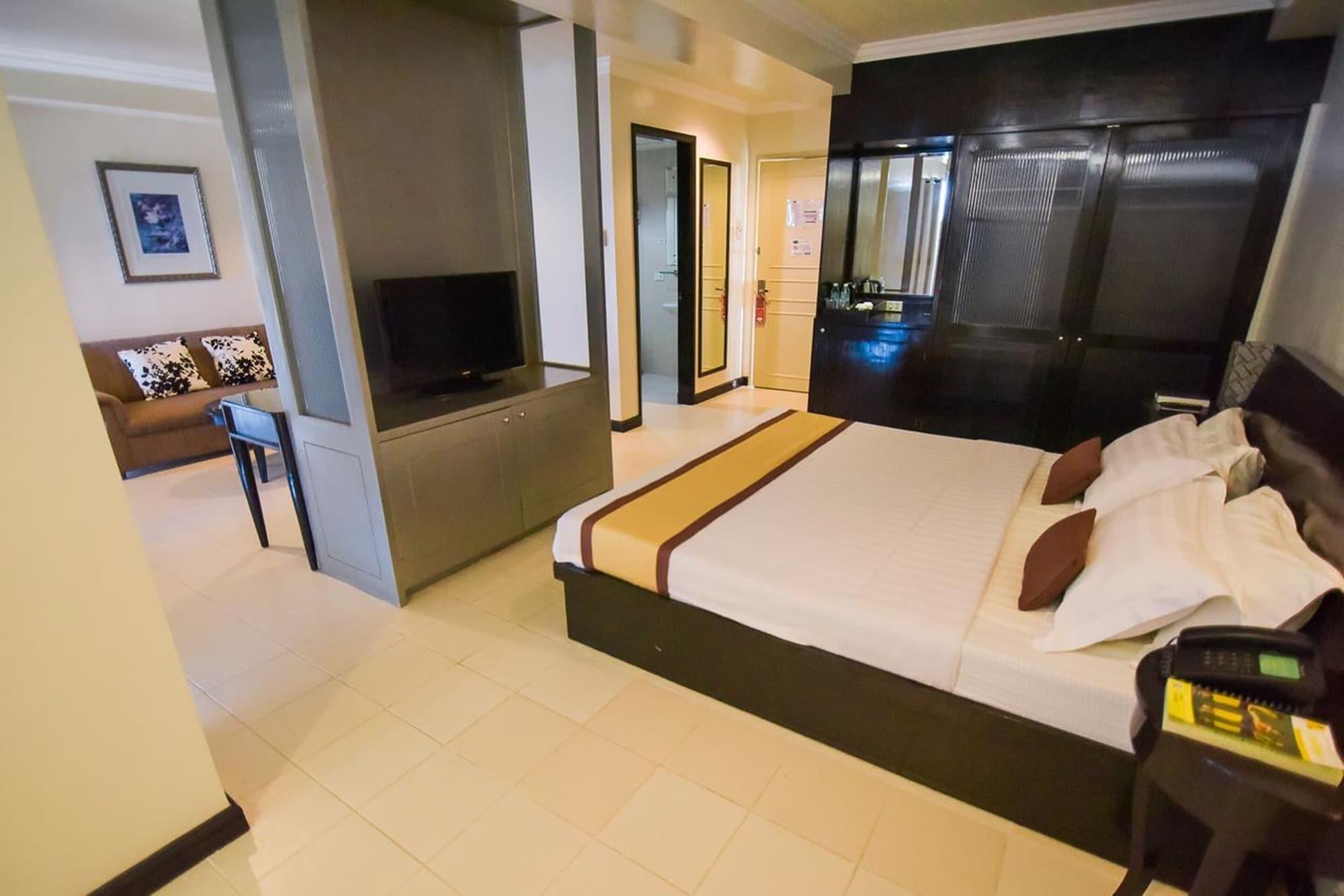 Hotel Tavern Surigao Exterior photo