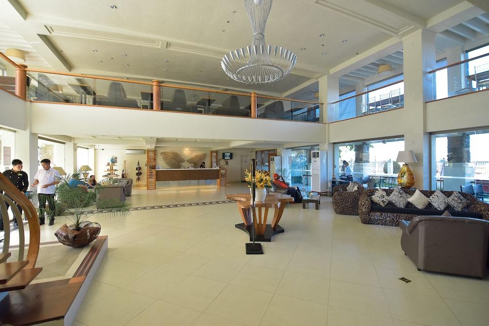 Hotel Tavern Surigao Exterior photo