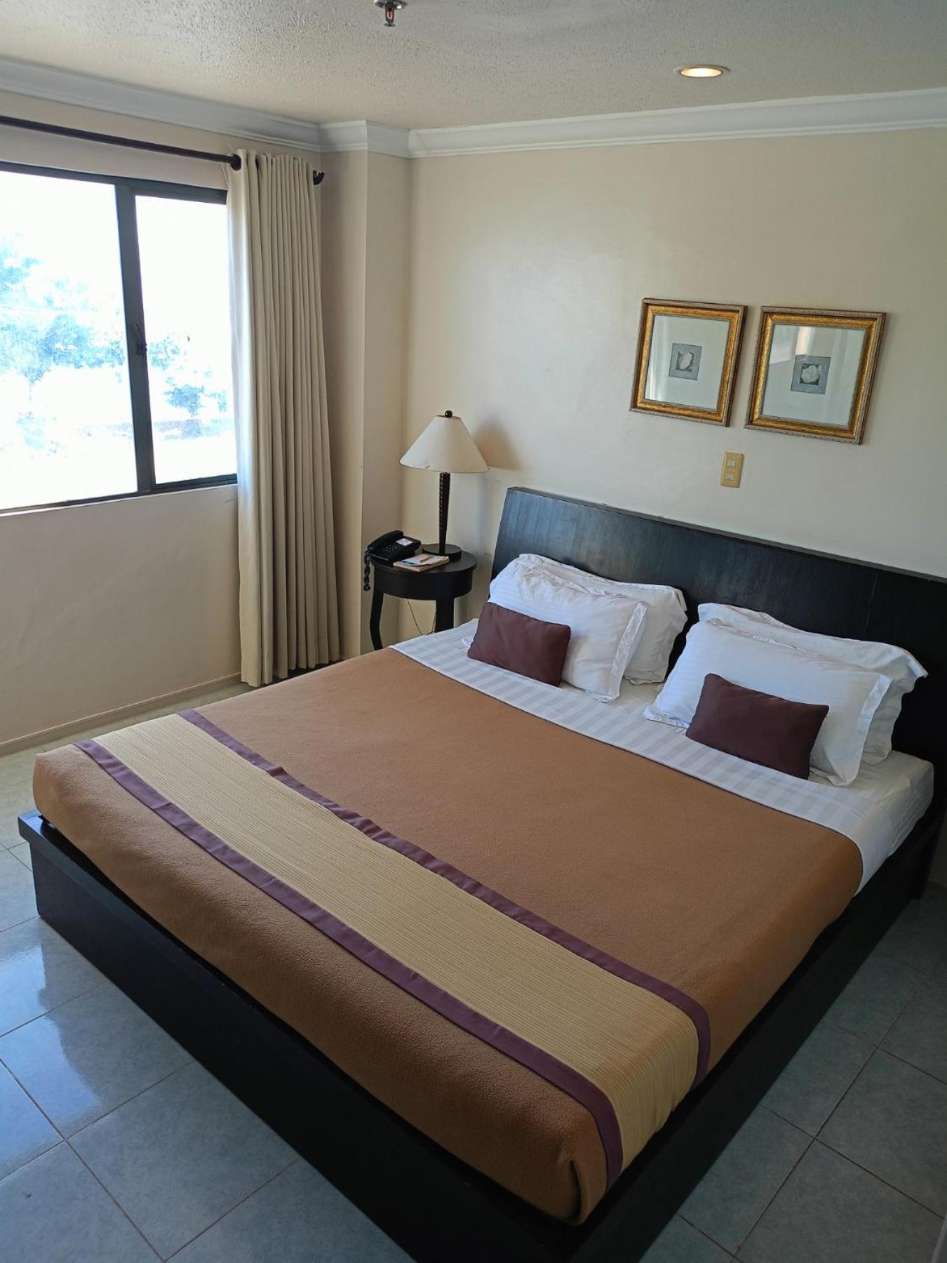 Hotel Tavern Surigao Exterior photo