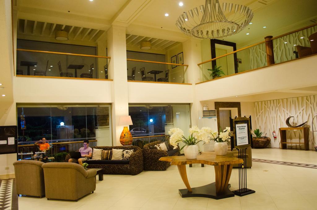 Hotel Tavern Surigao Exterior photo