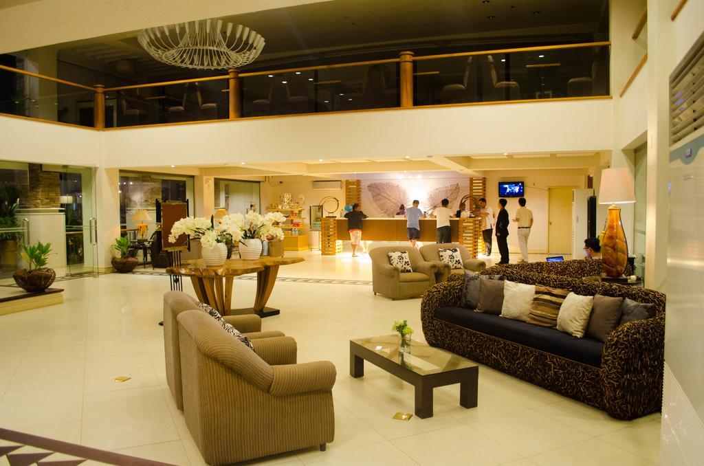 Hotel Tavern Surigao Exterior photo