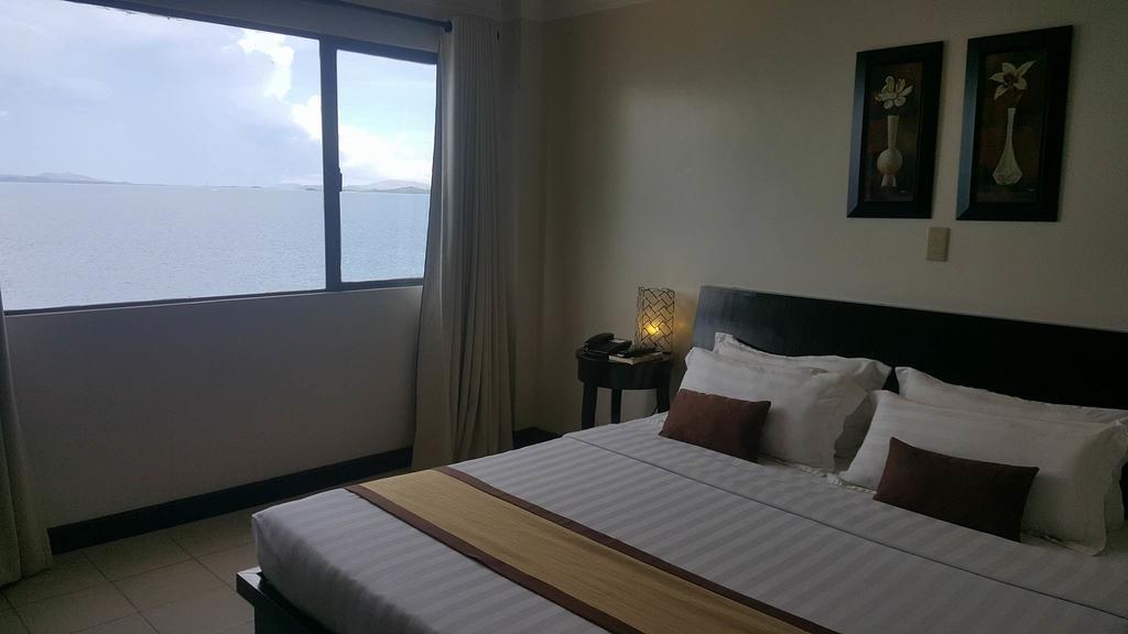 Hotel Tavern Surigao Exterior photo