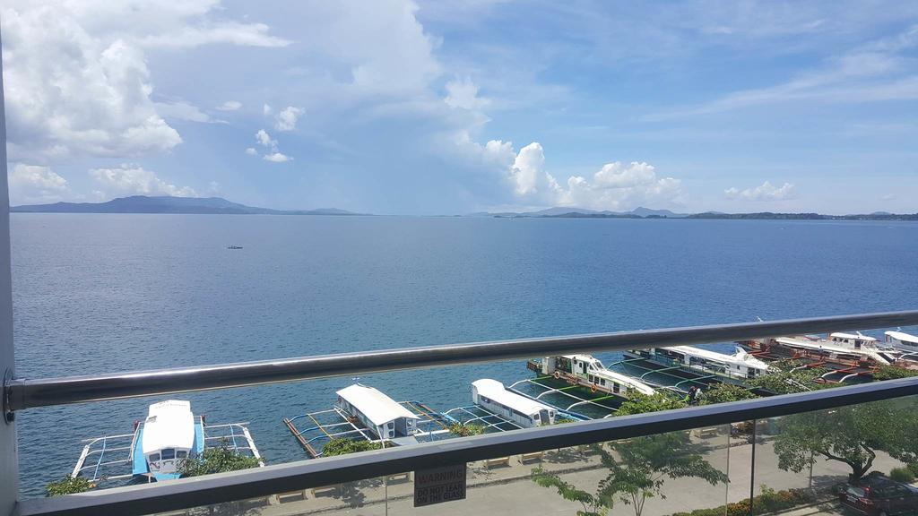 Hotel Tavern Surigao Exterior photo